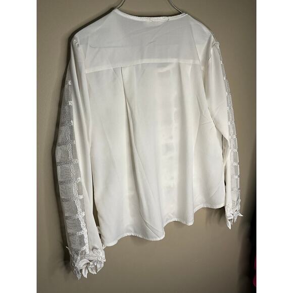 Comme USA Lace Blouse Long Sleeve Sheer Round Neck Lace White Womens Medium NWOT - Picture 2 of 7